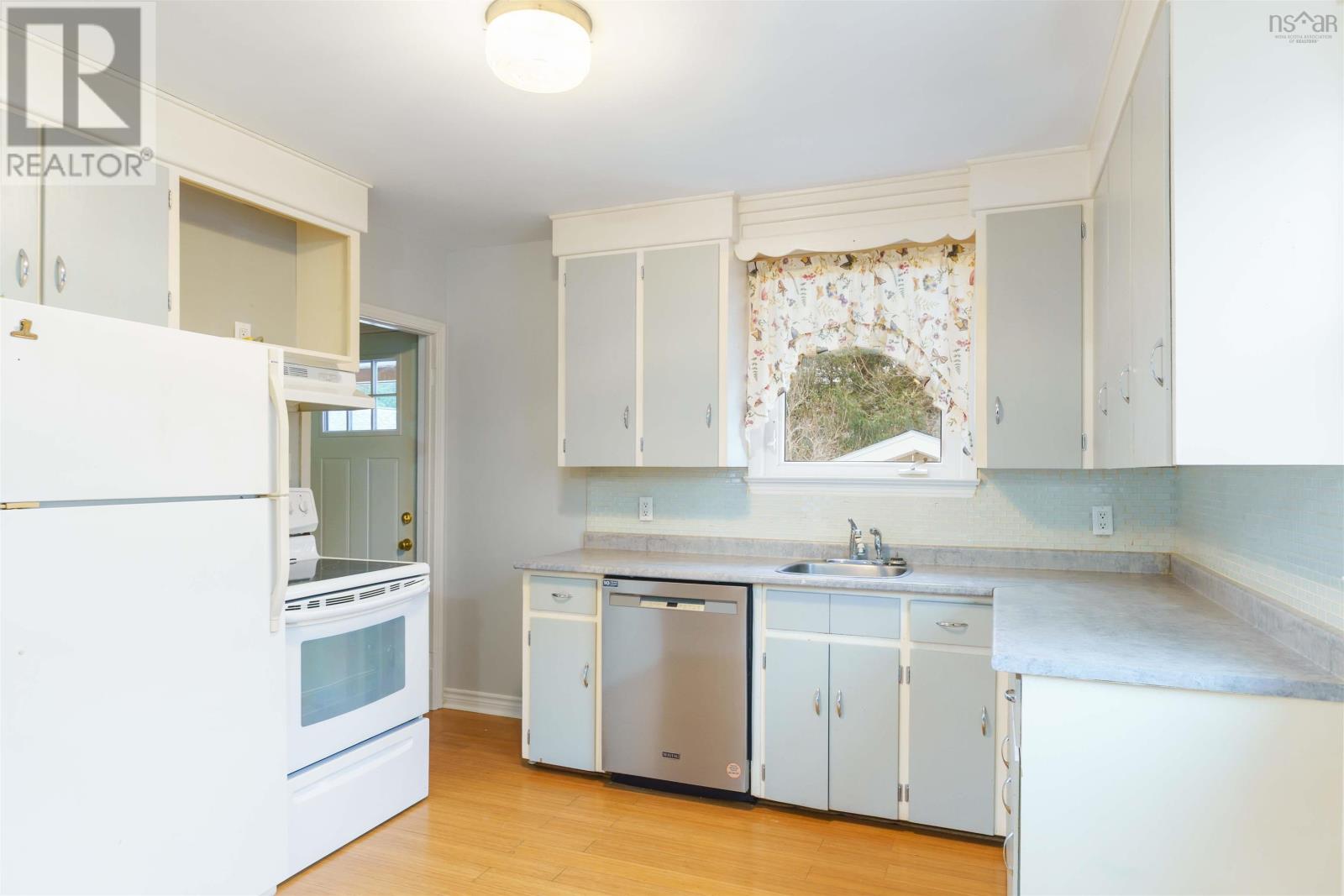 34 Taylor Drive, Middleton, Nova Scotia  B0S 1P0 - Photo 8 - 202529653