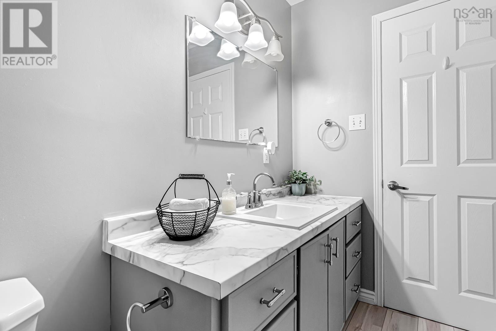 73 Union Street, Bedford, Nova Scotia  B4A 2B6 - Photo 16 - 202529686