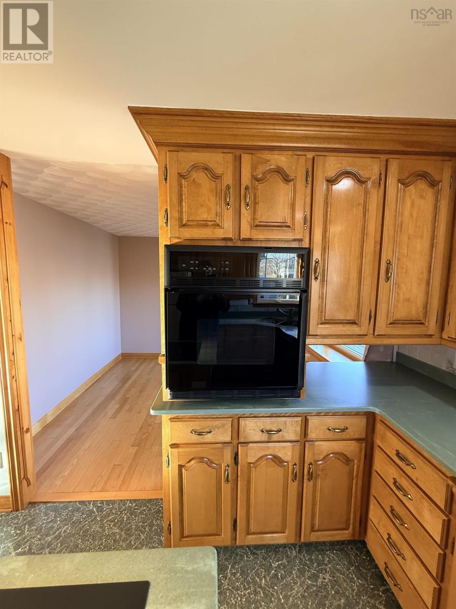 31 Allen Street, Glace Bay, Nova Scotia  B1A 1X7 - Photo 16 - 202529709