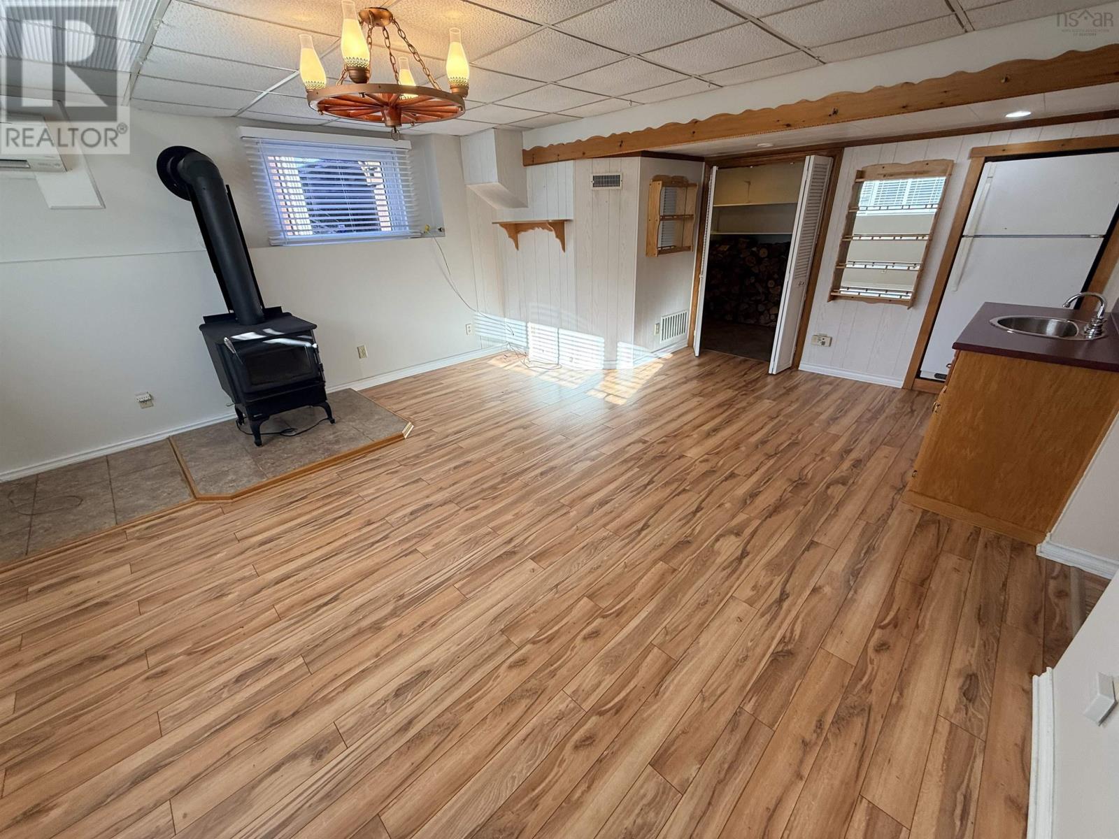 31 Allen Street, Glace Bay, Nova Scotia  B1A 1X7 - Photo 30 - 202529709