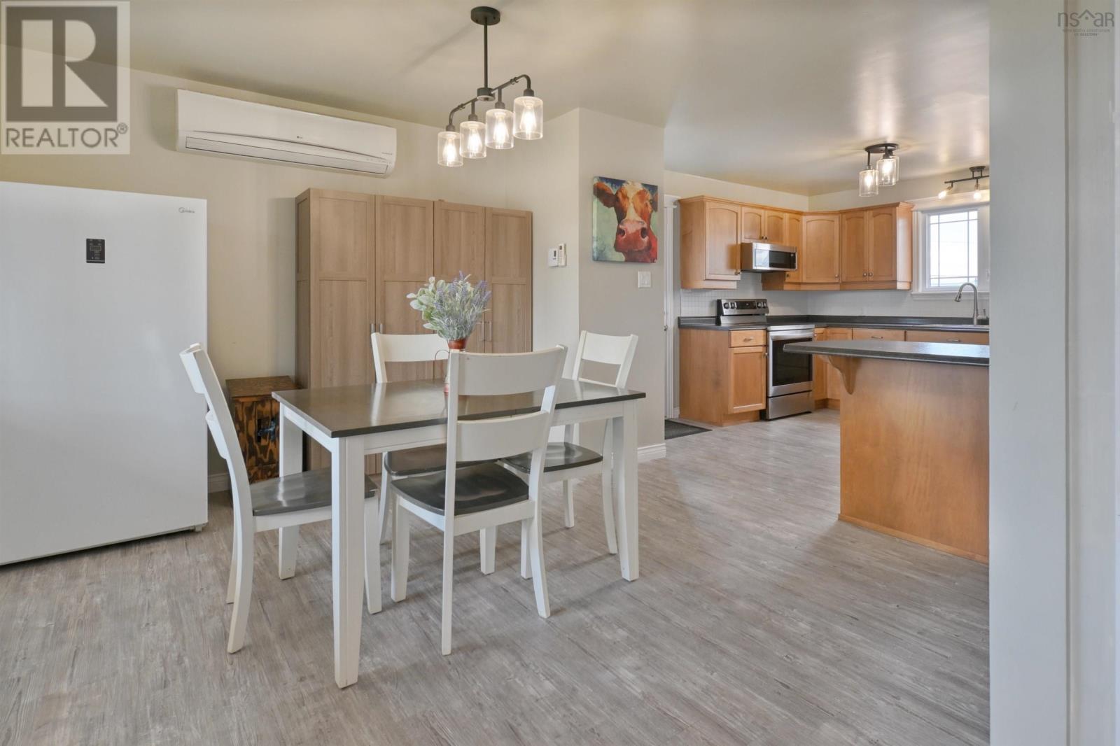 9307 Pepperell Street, St. Peter's, Nova Scotia  B0E 3B0 - Photo 9 - 202529771