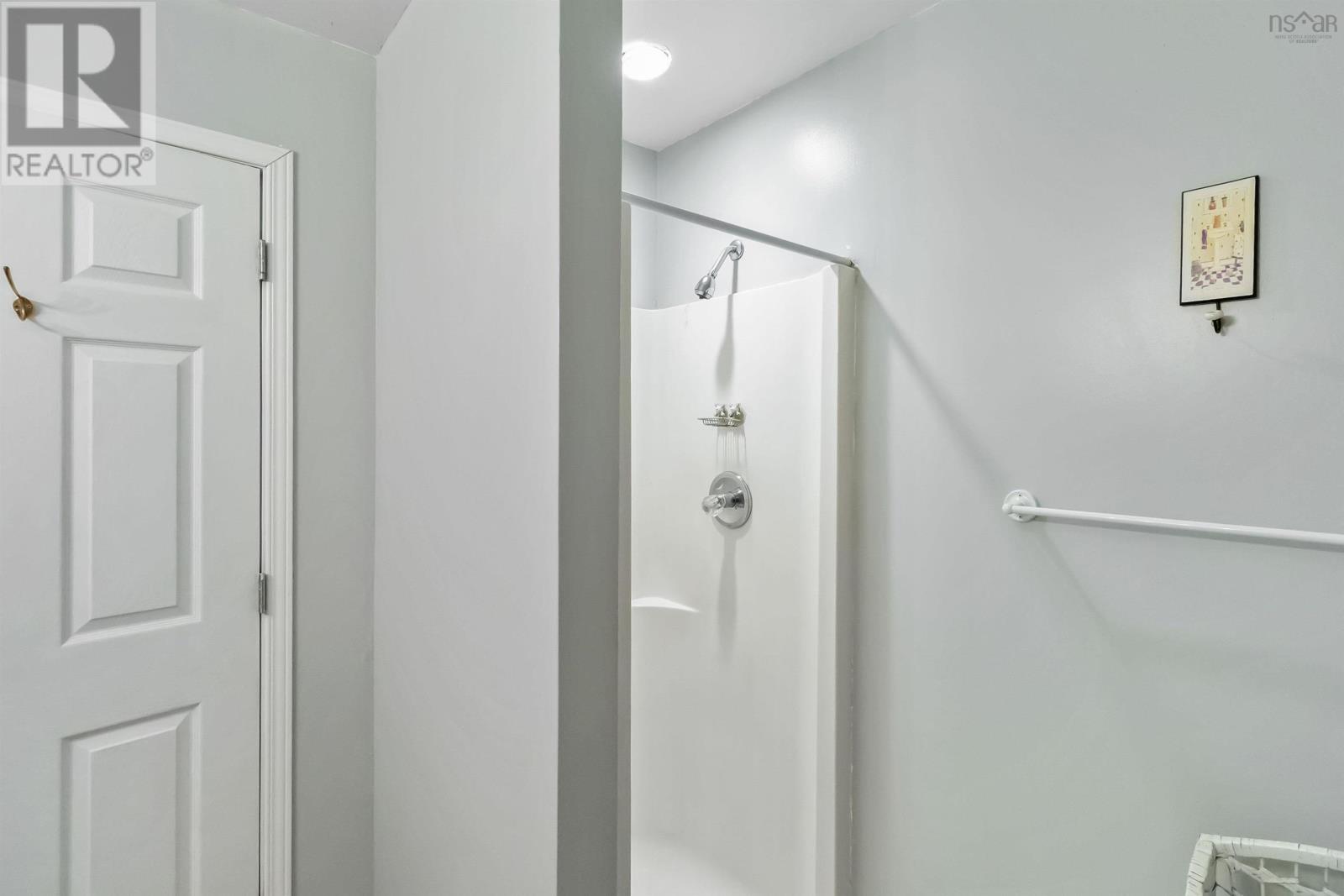 45 Grove Avenue, Beaver Bank, Nova Scotia  B4G 1B7 - Photo 23 - 202600057