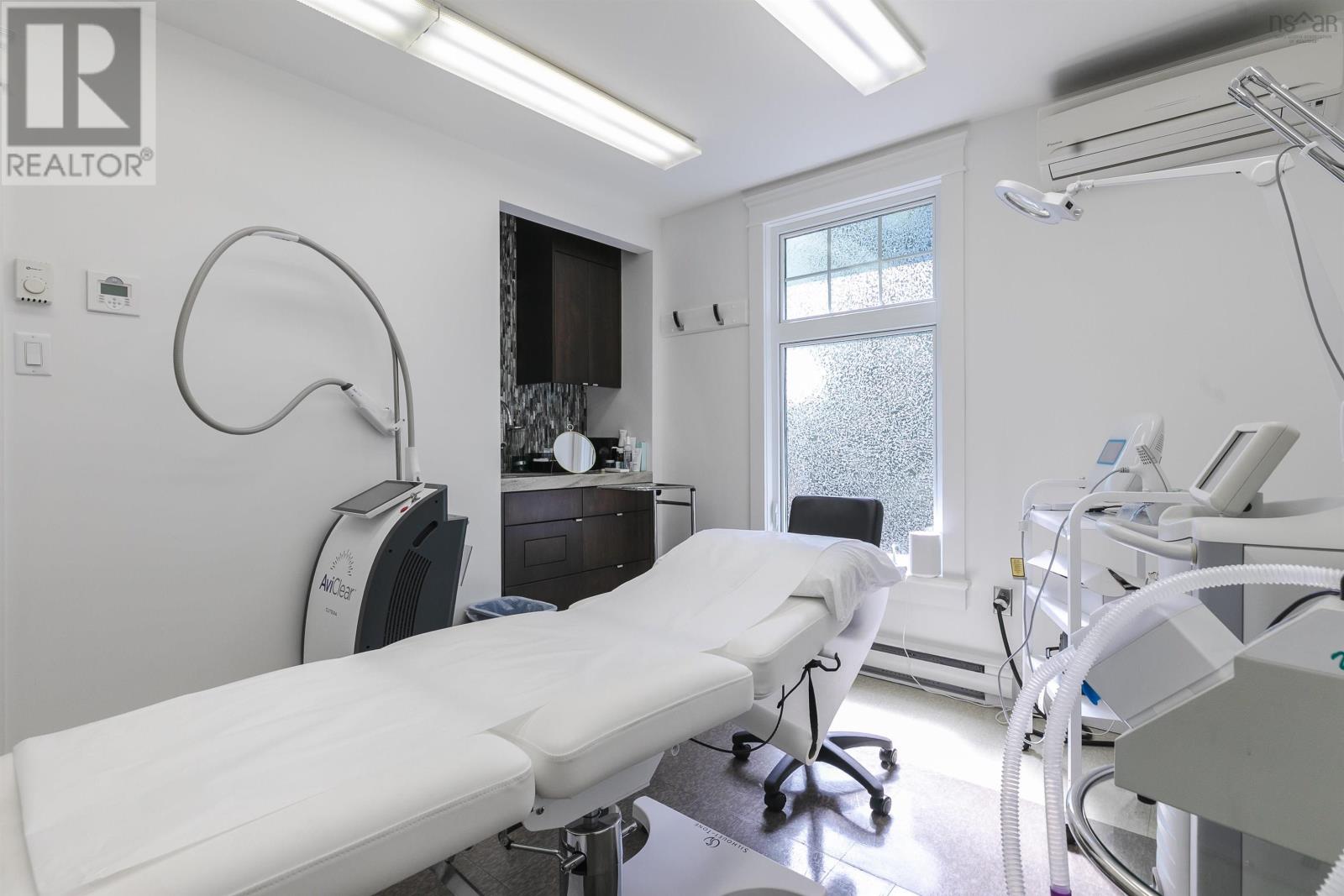 6088 Coburg Road, Halifax, Nova Scotia  B3H 1Z4 - Photo 31 - 202600064