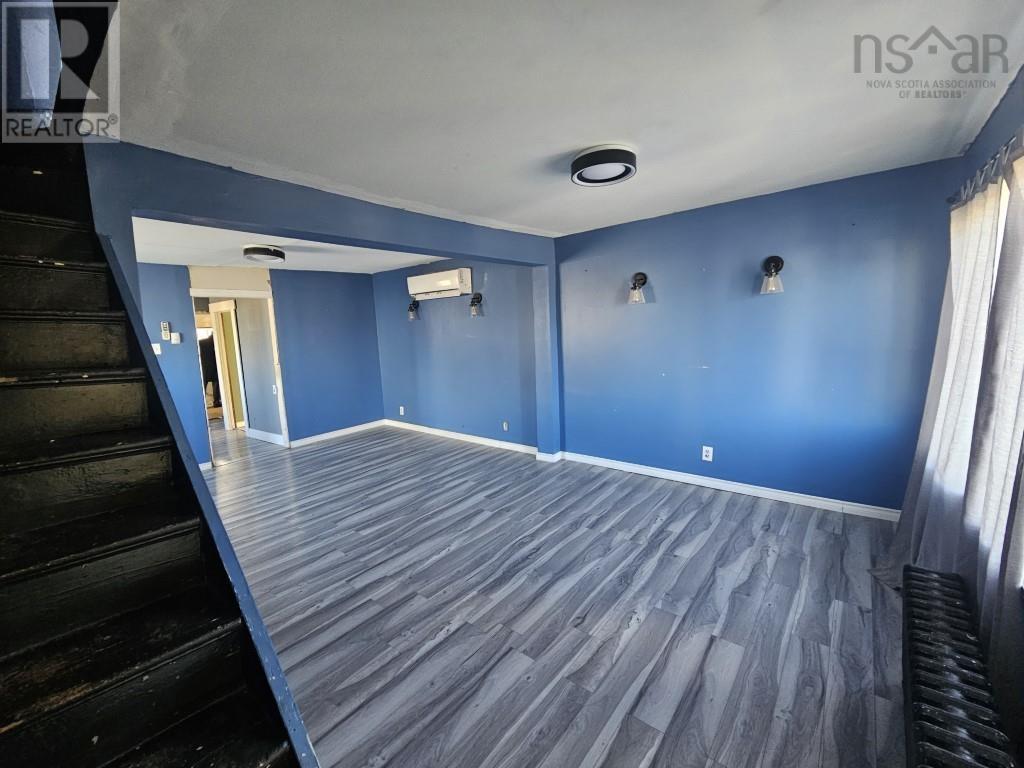 35 School Street, Glace Bay, Nova Scotia  B1A 5J4 - Photo 9 - 202600081