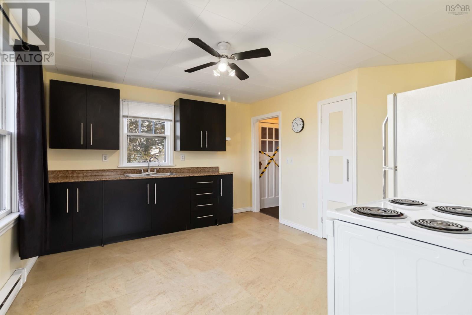 1544 St Margarets Bay Road, Lakeside, Nova Scotia  B3T 1A9 - Photo 11 - 202600151