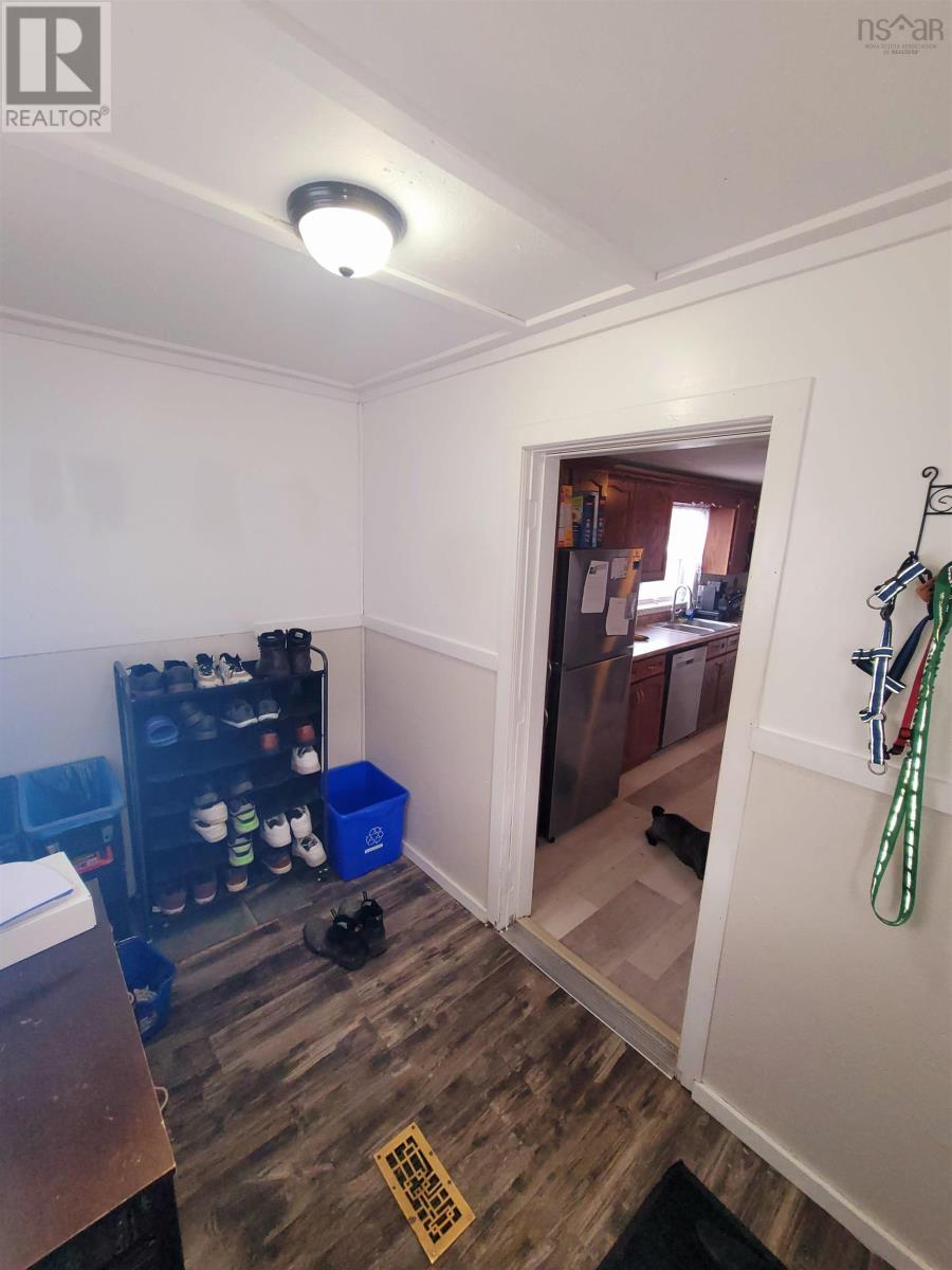 44 Church Street, Dominion, Nova Scotia  B1G 1A9 - Photo 4 - 202600159