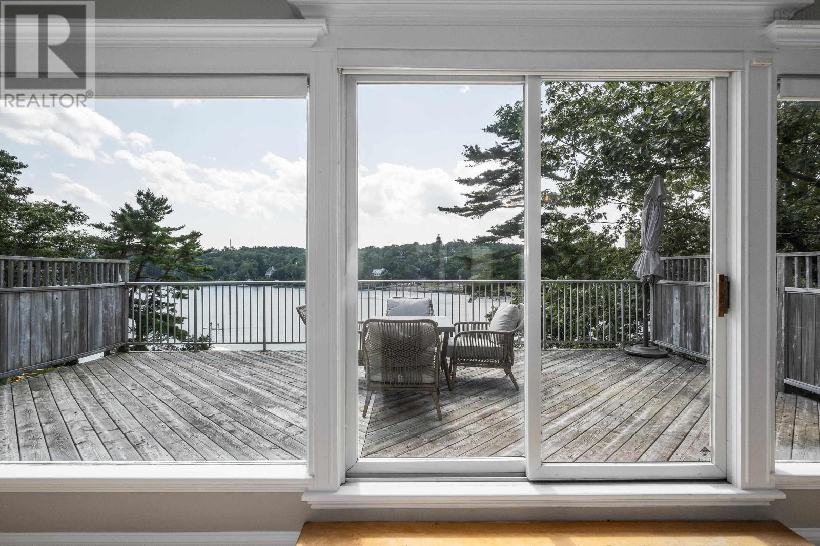 1084 Ridgewood Drive, Halifax, Nova Scotia  B3H 3Y4 - Photo 10 - 202600187