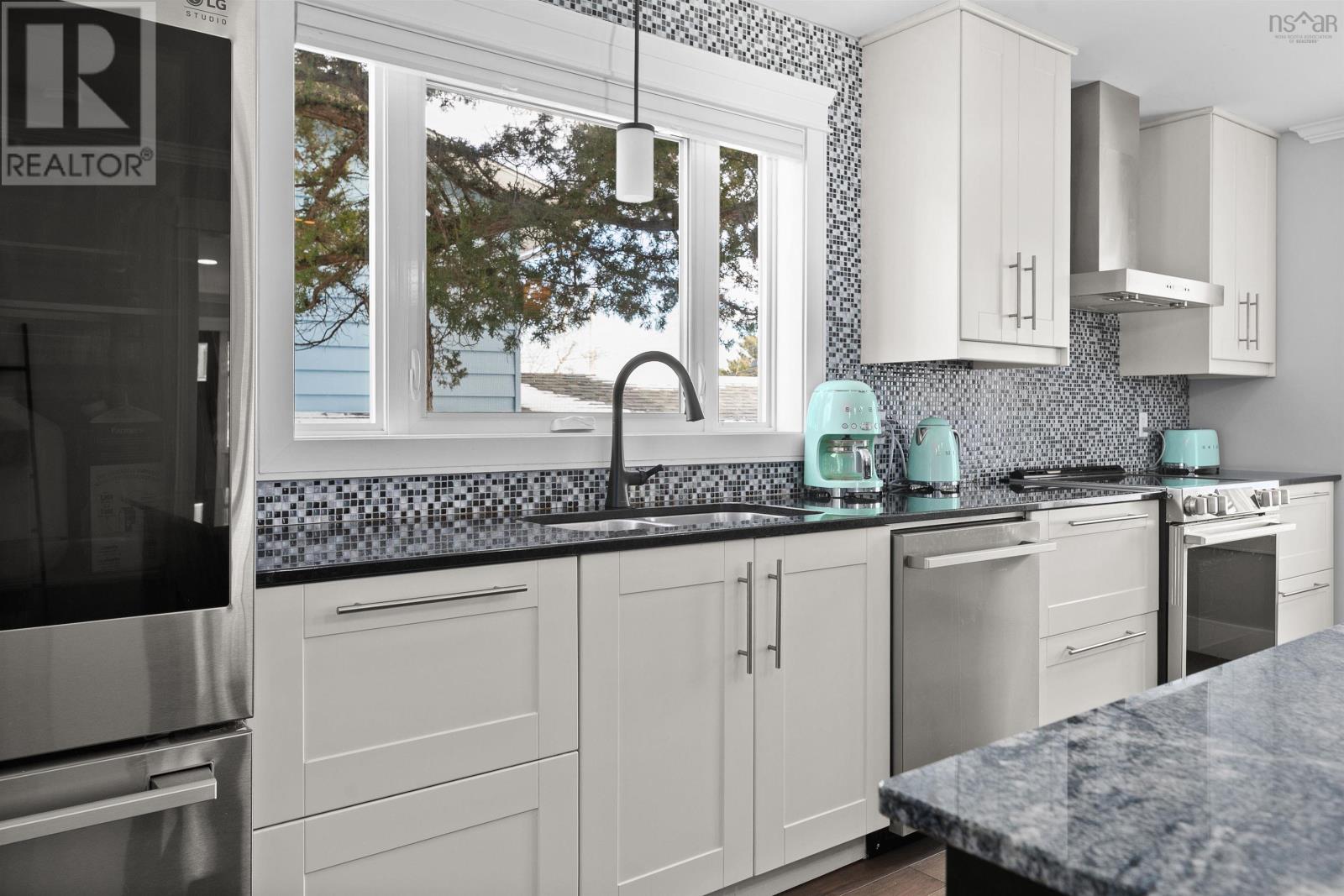 1 Samuel Terrace, Halifax, Nova Scotia  B3N 2Z9 - Photo 20 - 202600211