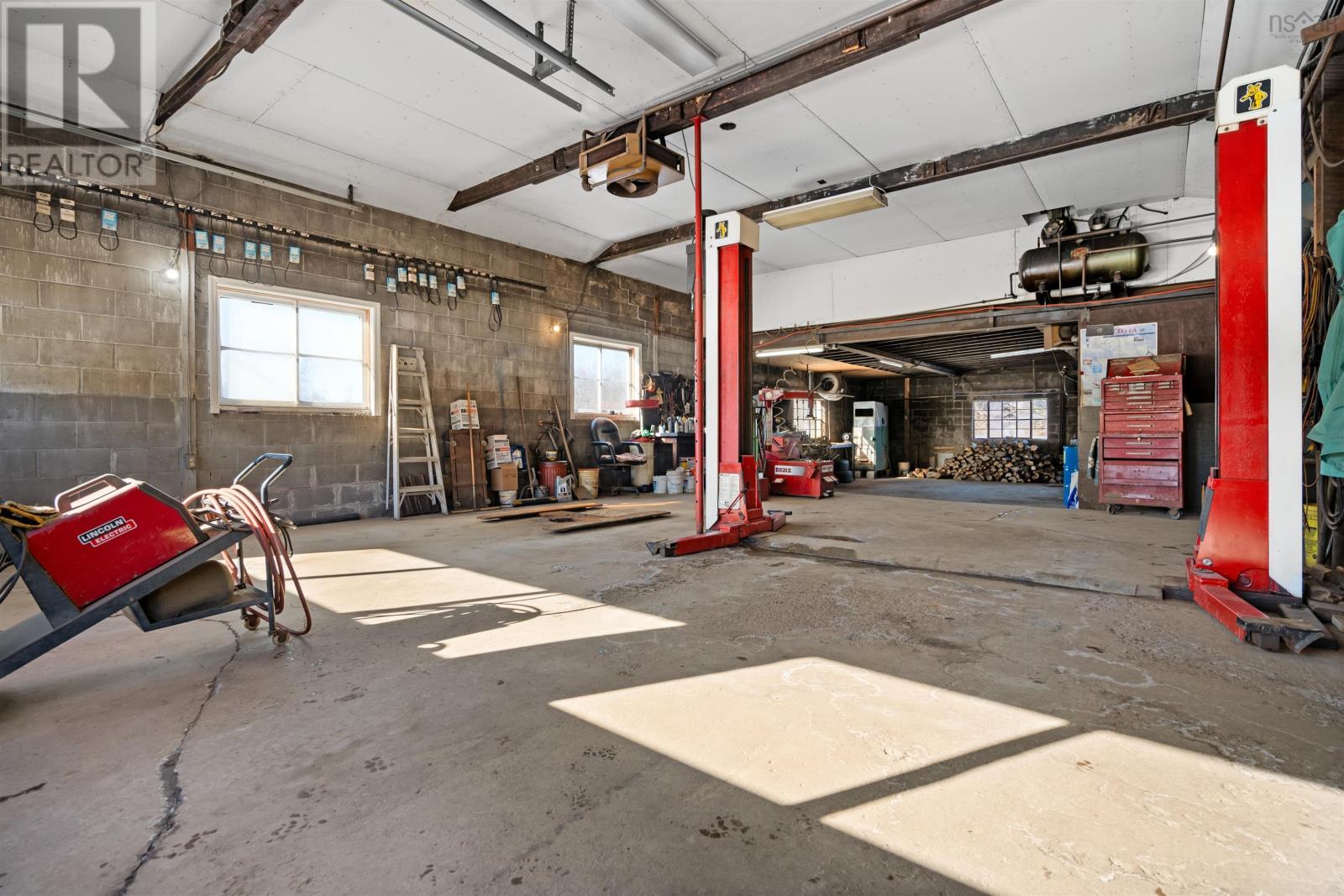 5491 Highway 236, Upper Kennetcook, Nova Scotia  B0N 1T0 - Photo 5 - 202600236