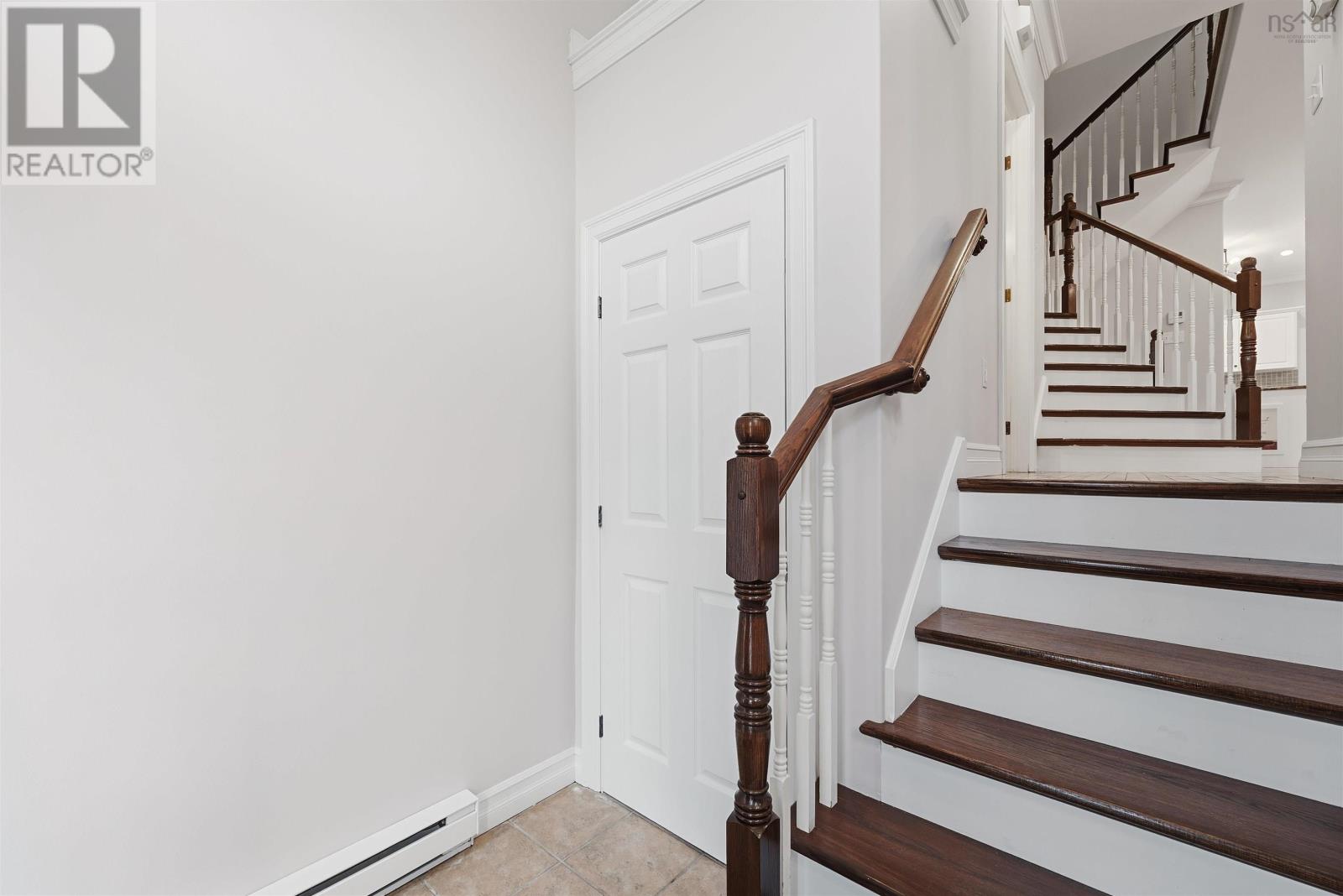 48 Southgate Drive, Halifax Regional Municipality, Nova Scotia  B4A 0B1 - Photo 4 - 202600242