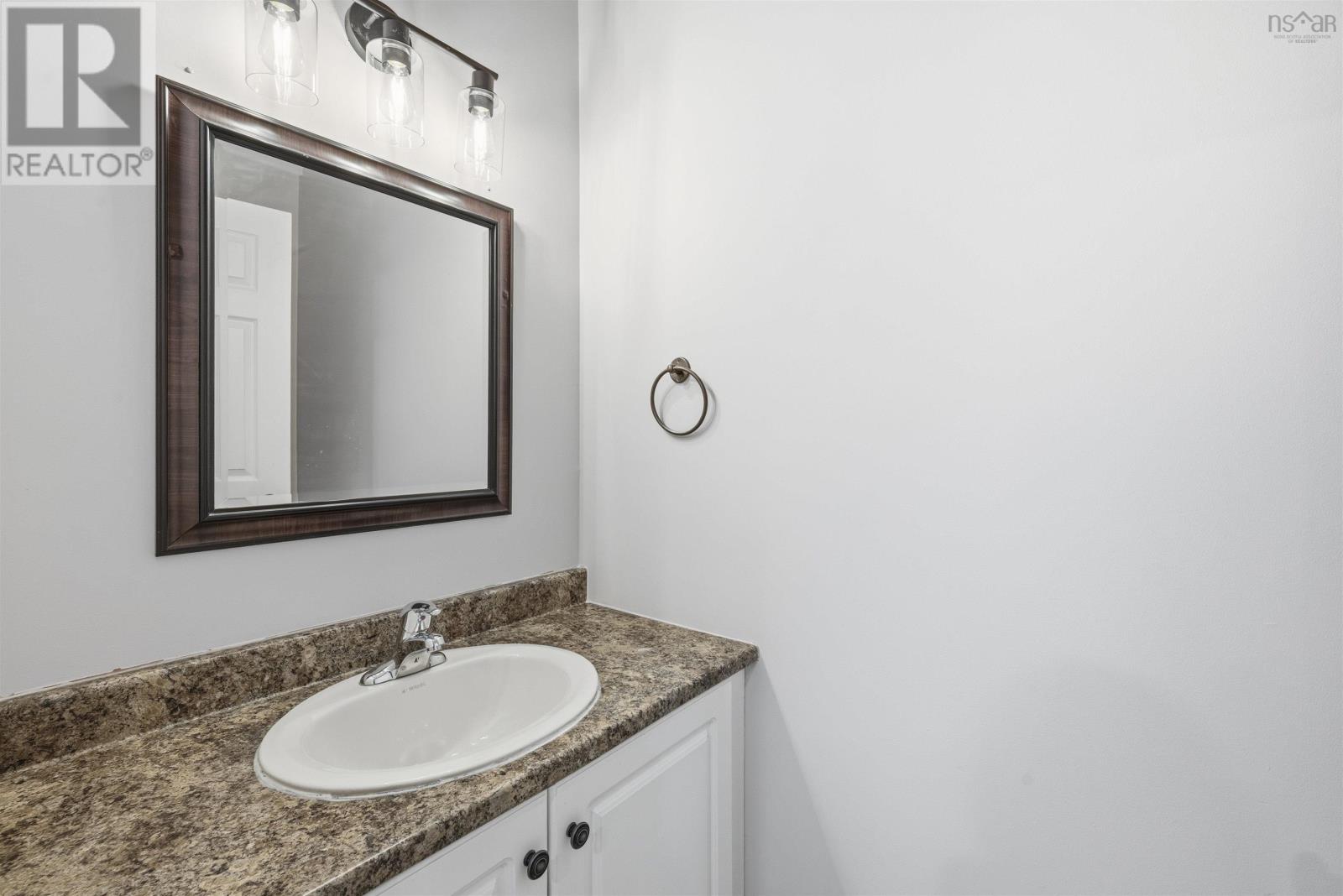 48 Southgate Drive, Halifax Regional Municipality, Nova Scotia  B4A 0B1 - Photo 5 - 202600242