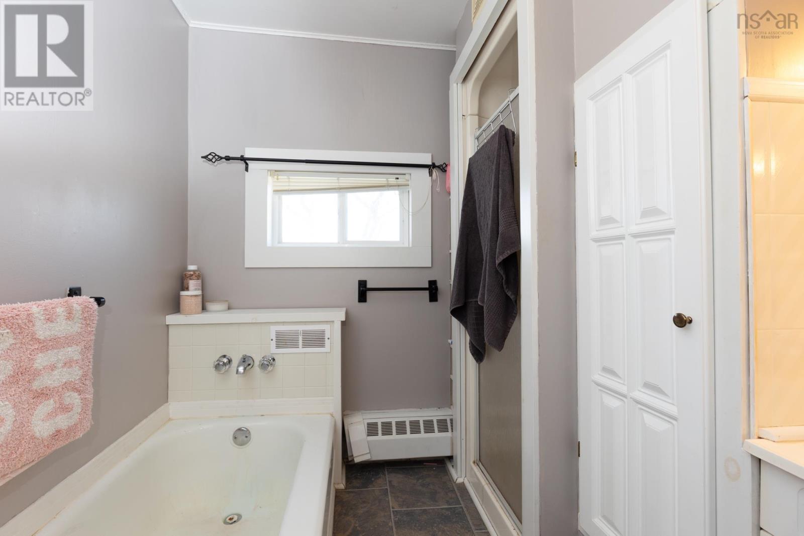 22 Baker Street, Yarmouth, Nova Scotia  B5A 2W9 - Photo 32 - 202600253