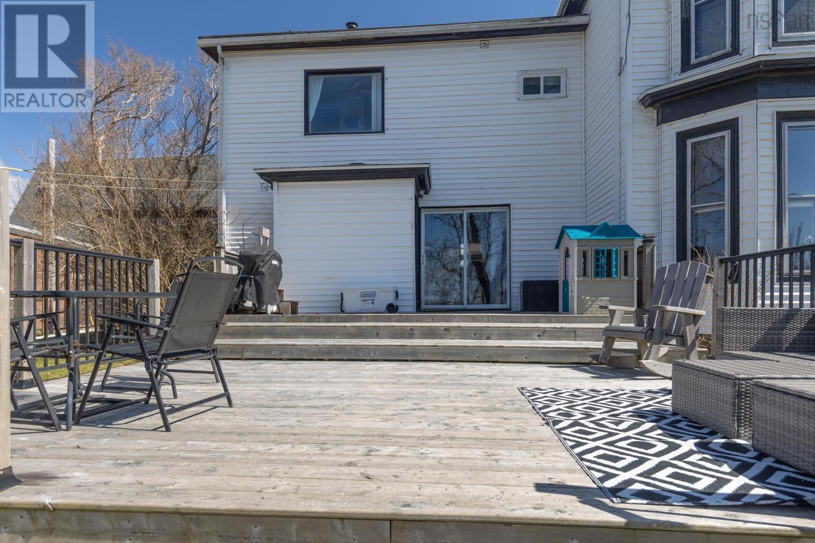 22 Baker Street, Yarmouth, Nova Scotia  B5A 2W9 - Photo 36 - 202600253