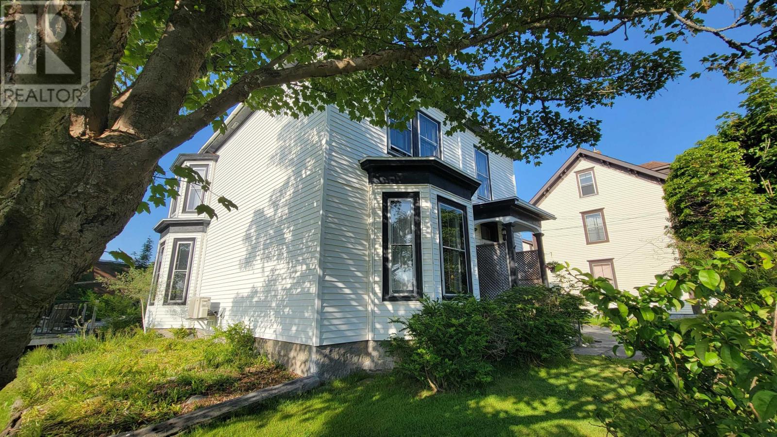 22 Baker Street, Yarmouth, Nova Scotia  B5A 2W9 - Photo 39 - 202600253