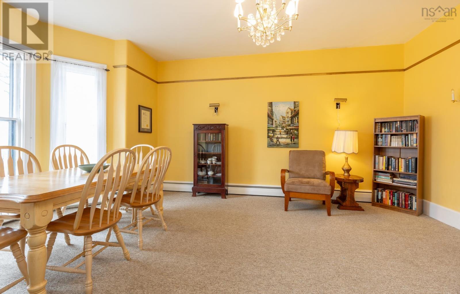 22 Baker Street, Yarmouth, Nova Scotia  B5A 2W9 - Photo 5 - 202600253