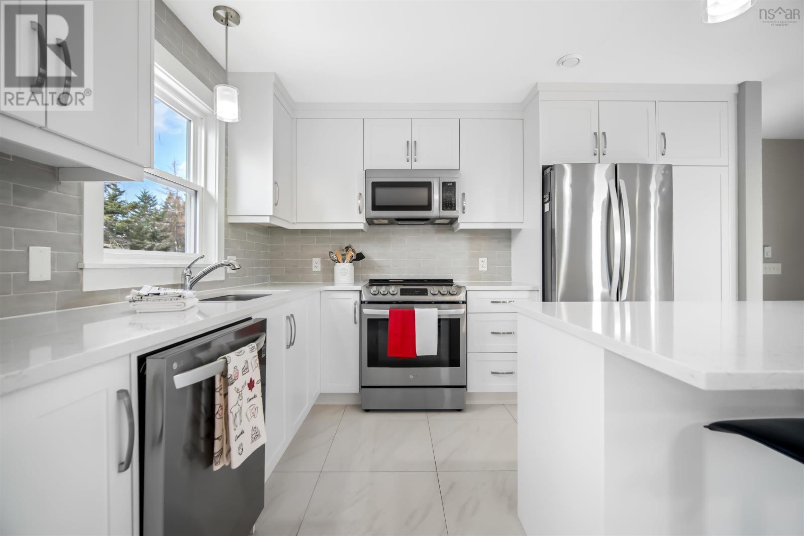 20 Hamilton Drive, Middle Sackville, Nova Scotia  B4E 0S6 - Photo 14 - 202600273