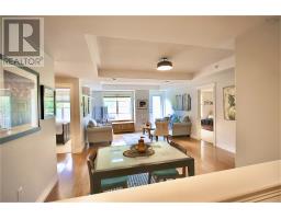 302 476 Main Street, mahone bay, Nova Scotia