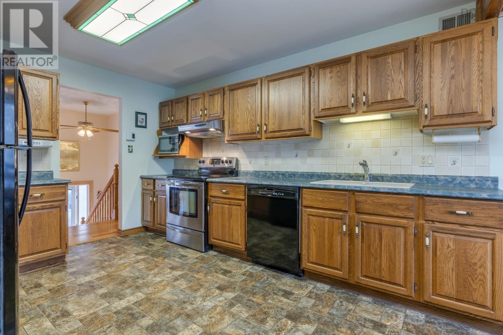 13 P Thomas Drive, Woodlawn, Nova Scotia  B2W 6A1 - Photo 8 - 202600375