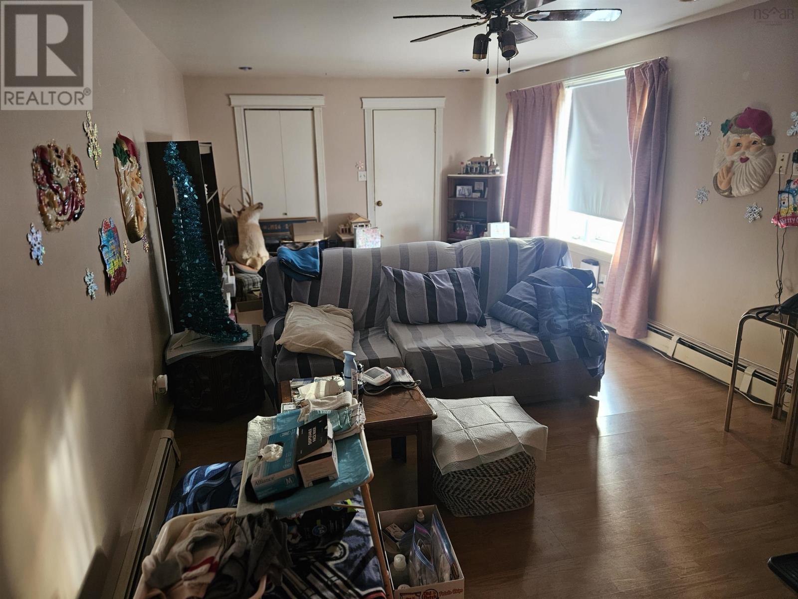 200 Reserve Street, Glace Bay, Nova Scotia  B1A 4W5 - Photo 5 - 202600376