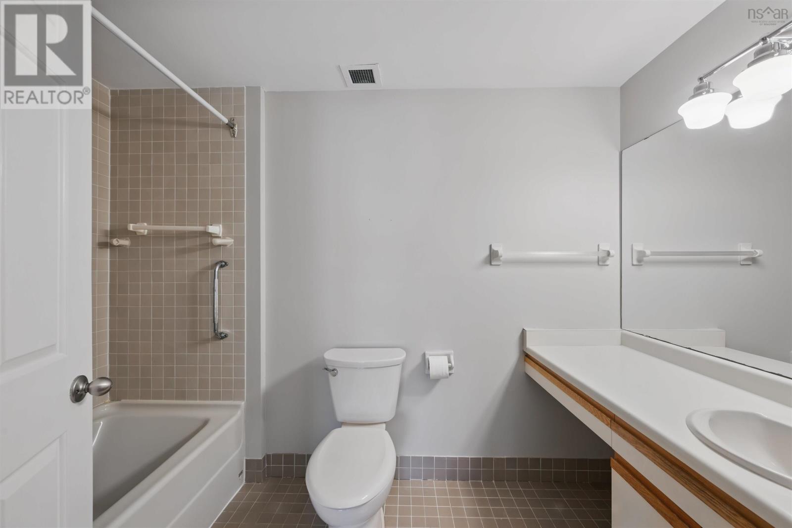 112 1350 Oxford Street, Halifax, Nova Scotia  B3H 3Y8 - Photo 35 - 202600386