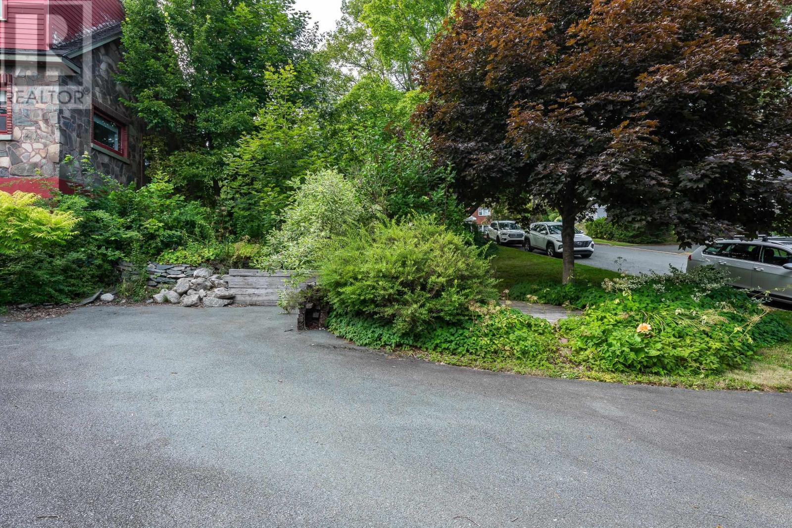 10b-2 Crichton Avenue, Dartmouth, Nova Scotia  B3A 3R5 - Photo 7 - 202600427