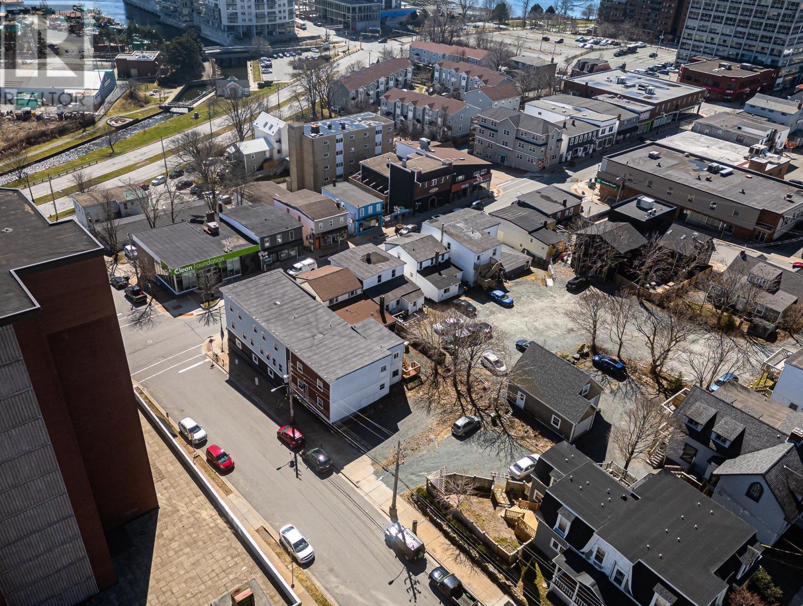 21 Dundas Street, Dartmouth, Nova Scotia  B2Y 2T8 - Photo 7 - 202600433