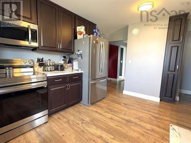 21 Marconi St, Louisbourg, Nova Scotia  B1C 1K2 - Photo 6 - 202600529