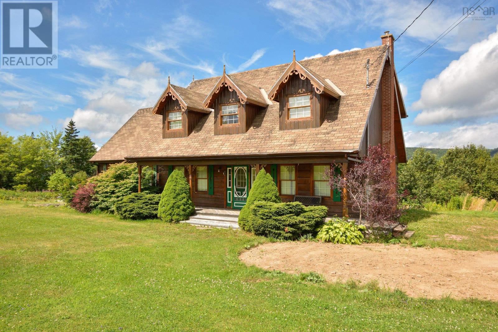 776 105 Highway, Boularderie East, Nova Scotia  B1X 1J4 - Photo 2 - 202600543