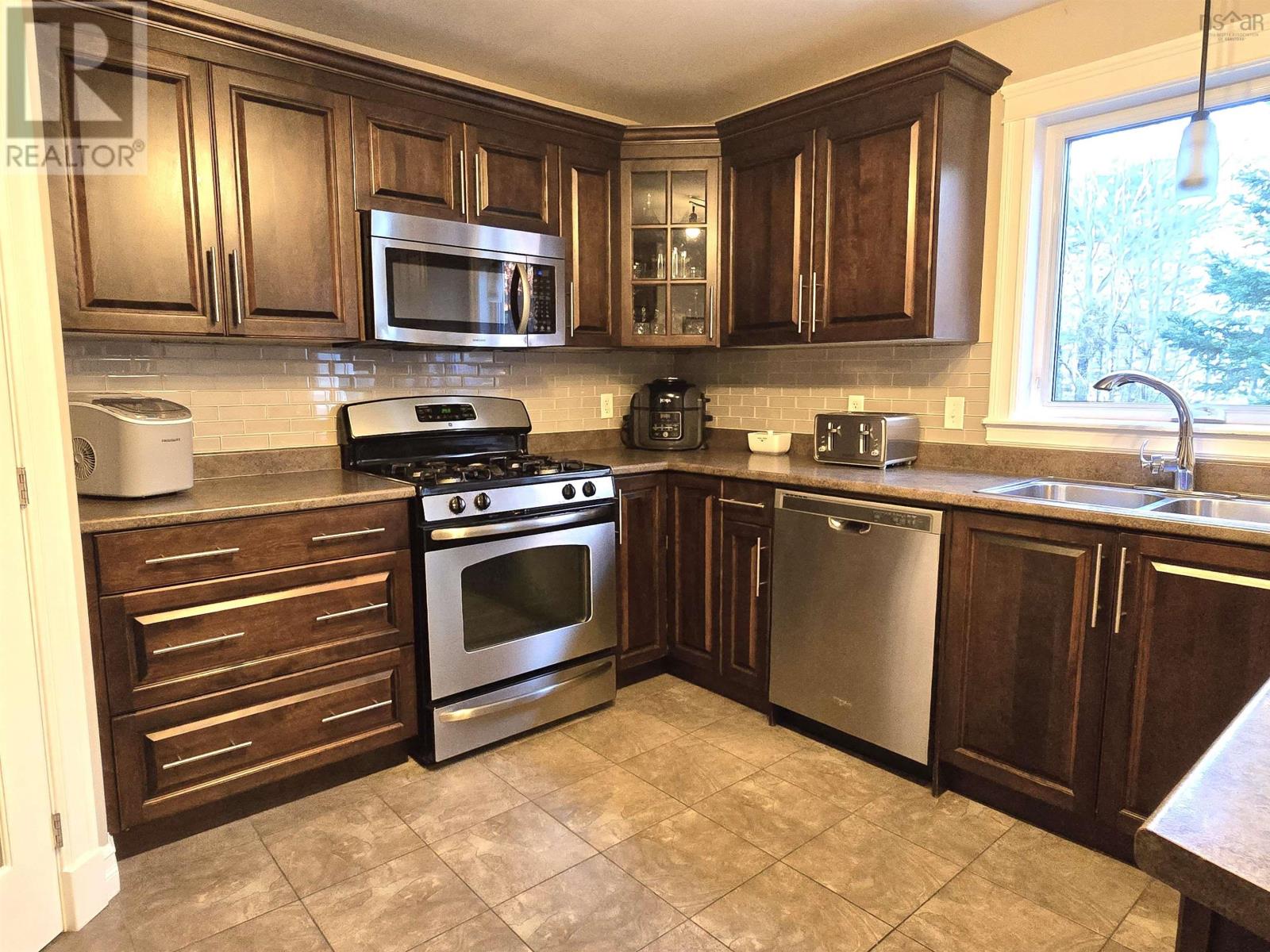 52 Viridian Drive, Dartmouth, Nova Scotia  B3A 0B7 - Photo 8 - 202600556