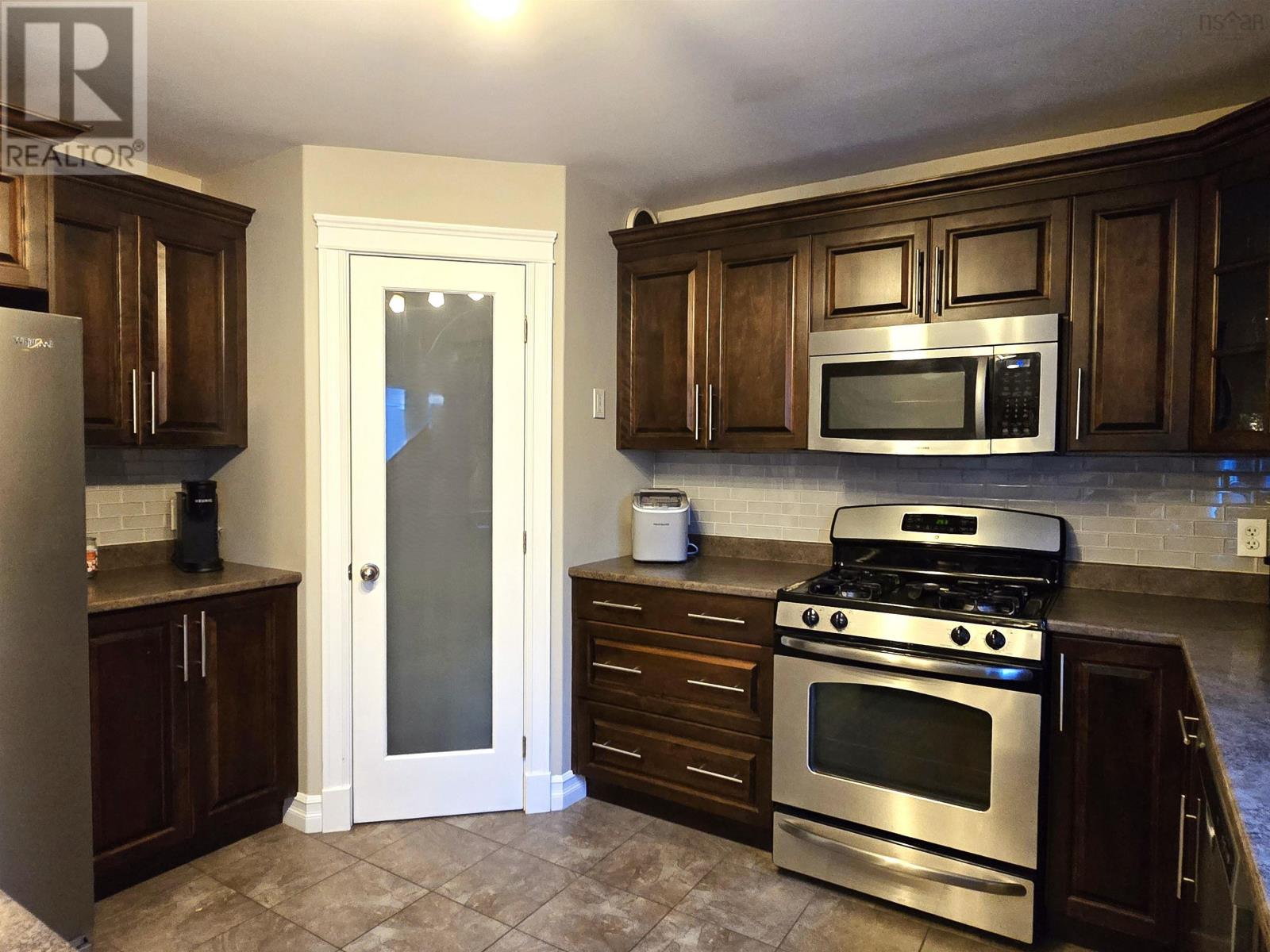 52 Viridian Drive, Dartmouth, Nova Scotia  B3A 0B7 - Photo 9 - 202600556