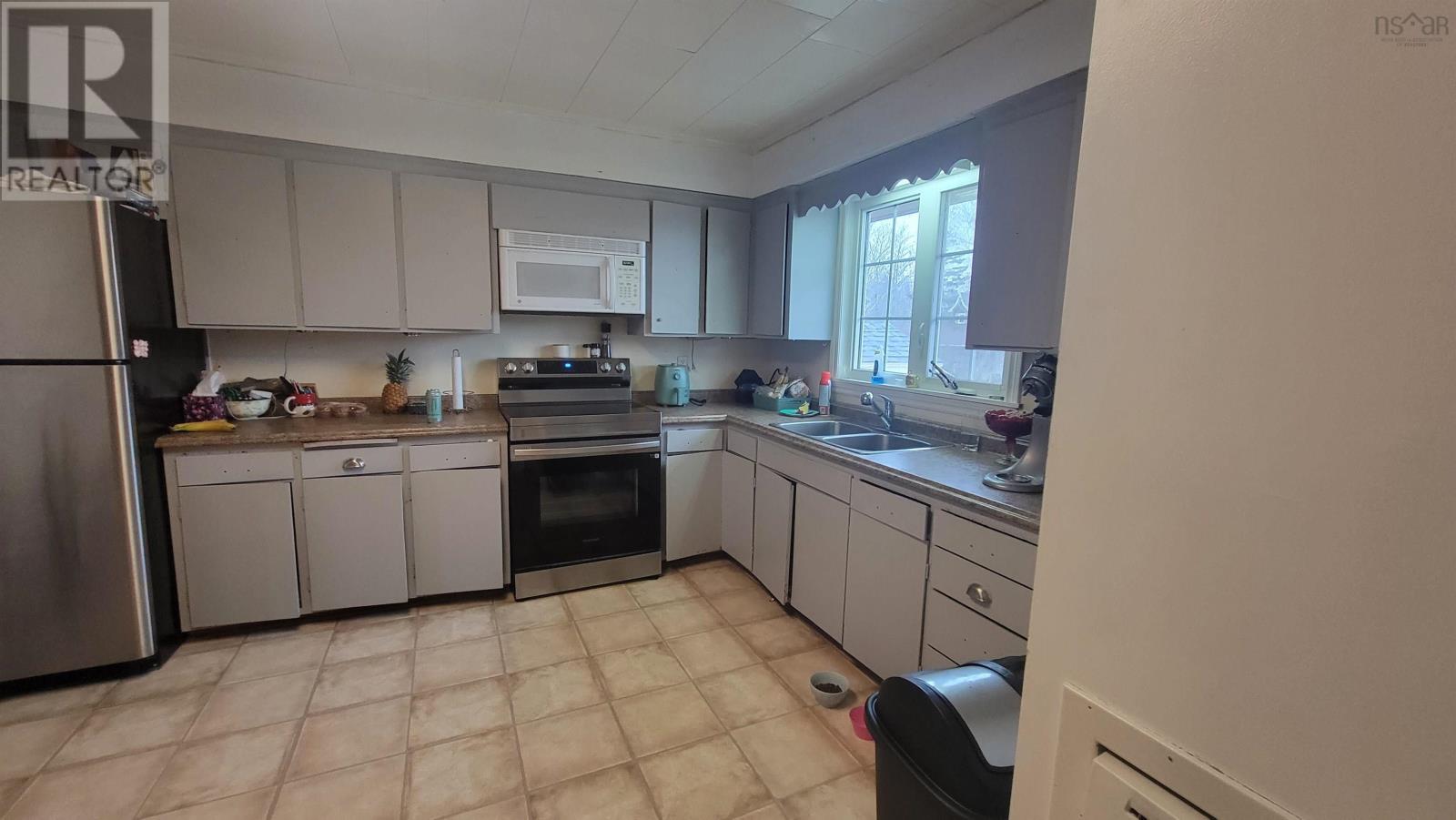 144 Chemin De L'est Street, Wedgeport, Nova Scotia  B0W 3P0 - Photo 10 - 202600557