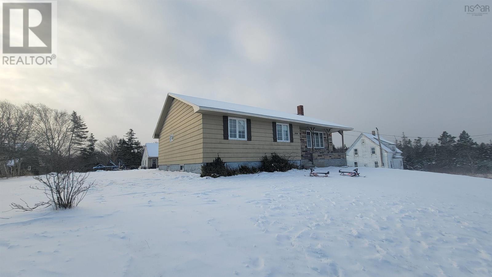 144 Chemin De L'est Street, Wedgeport, Nova Scotia  B0W 3P0 - Photo 3 - 202600557