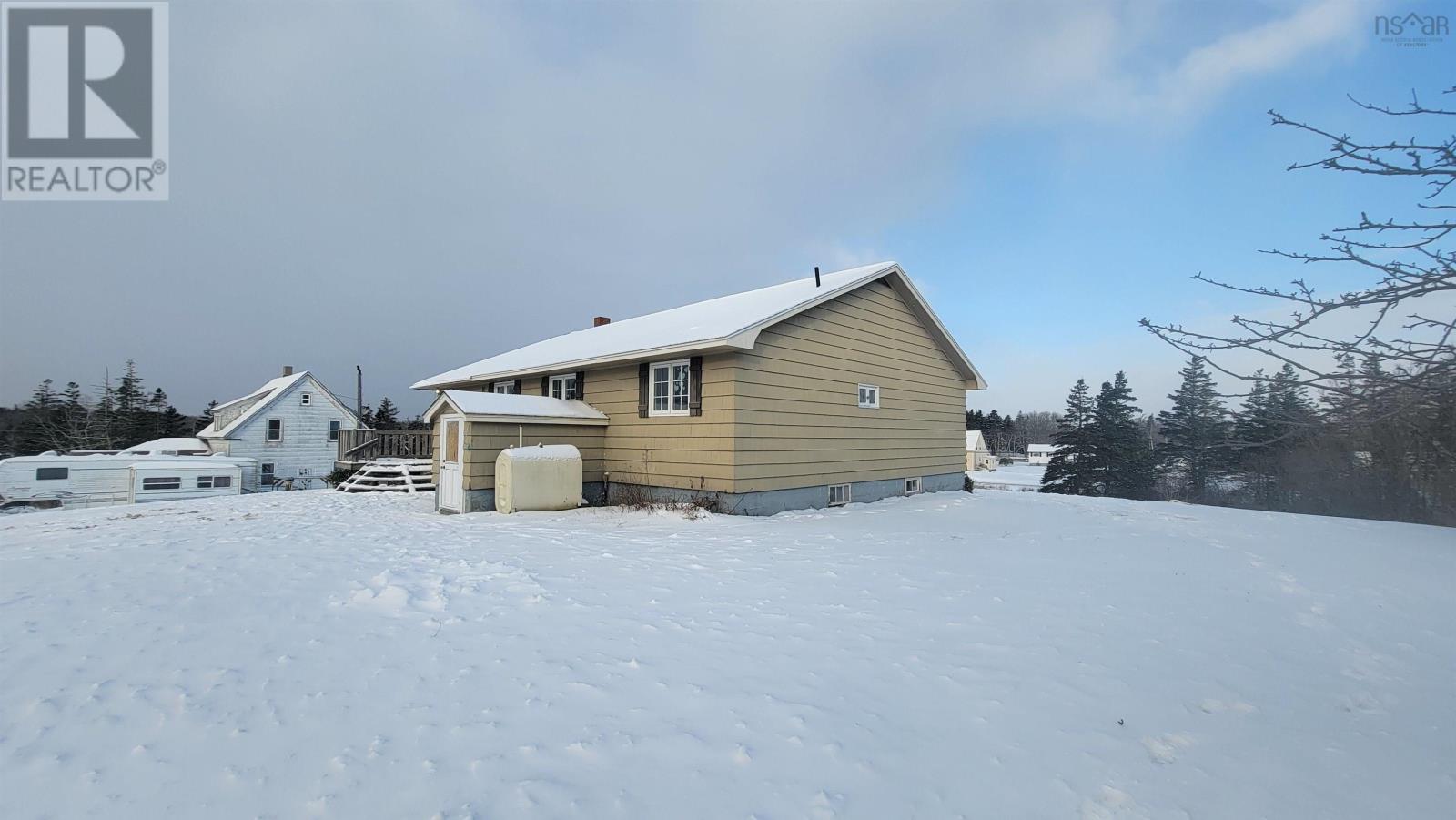 144 Chemin De L'est Street, Wedgeport, Nova Scotia  B0W 3P0 - Photo 4 - 202600557