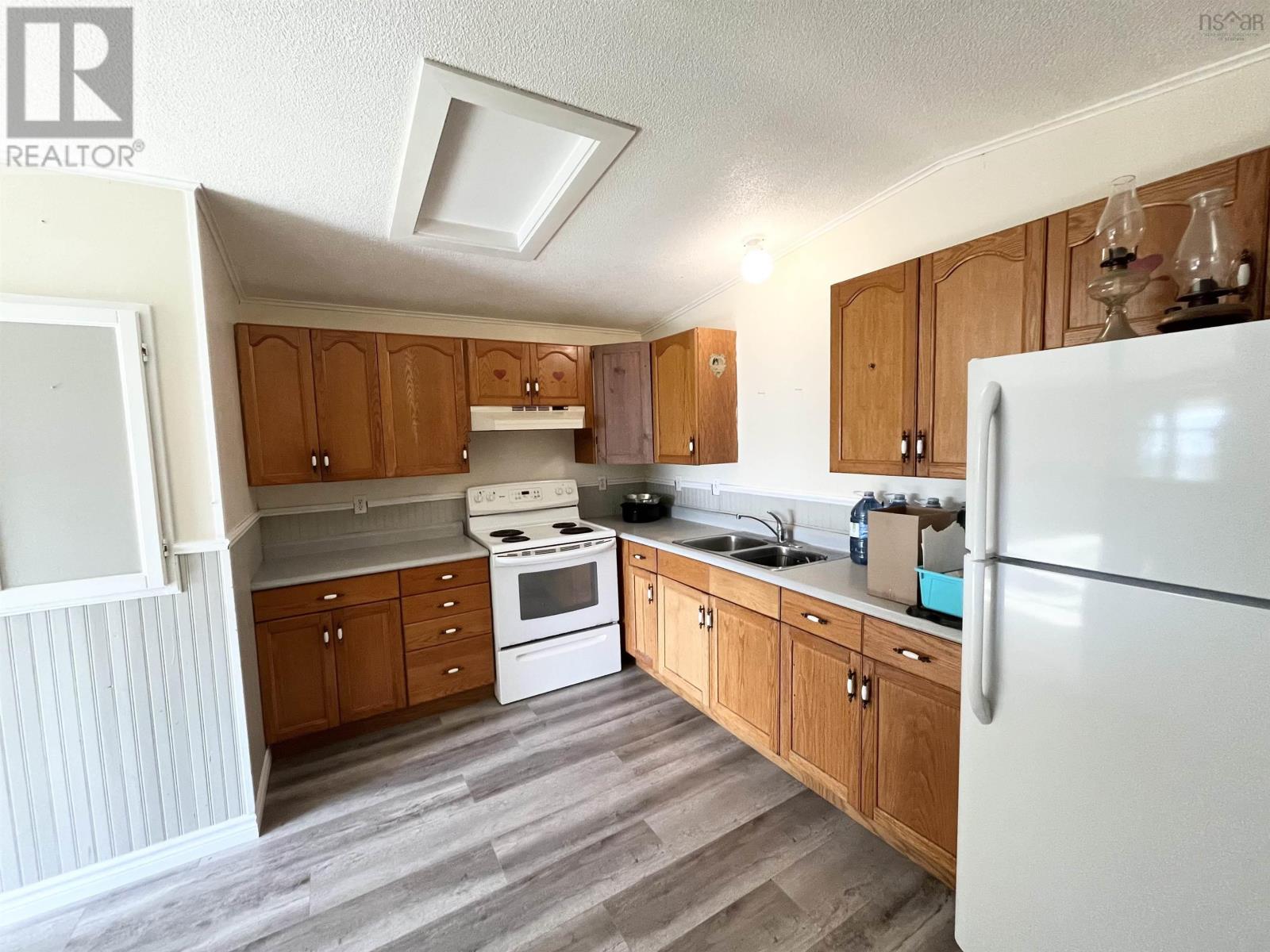 23 New Road, The Hawk, Nova Scotia  B0W 1P0 - Photo 2 - 202600662