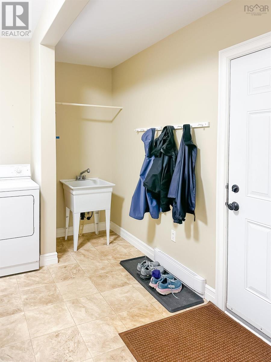 93 Macdonald Park Road, Kentville, Nova Scotia  B4N 5G6 - Photo 41 - 202600668