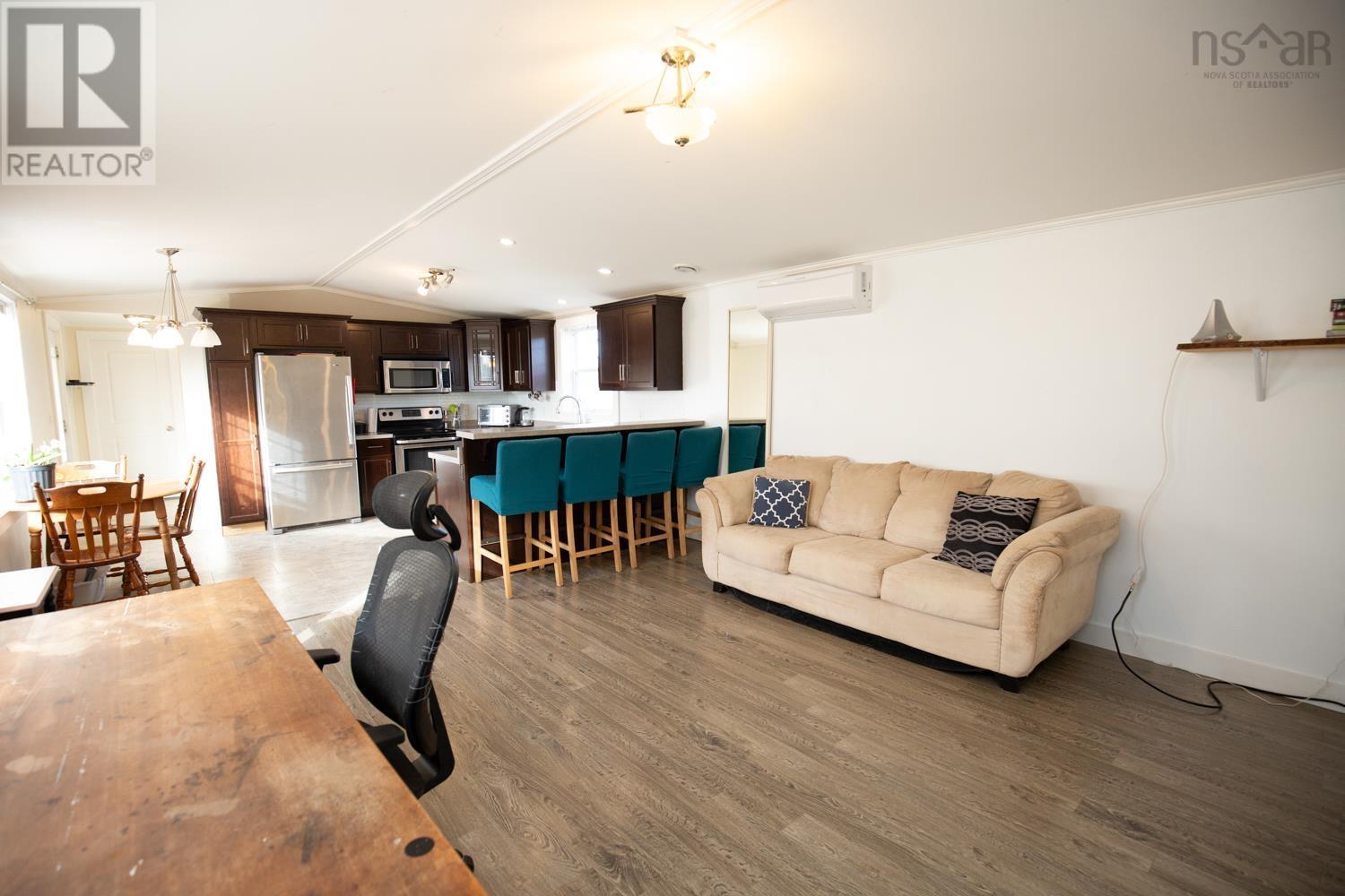 6869 Highway 2, Portapique, Nova Scotia  B0M 1B0 - Photo 11 - 202600685