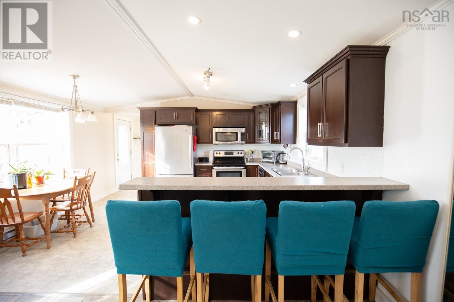 6869 Highway 2, Portapique, Nova Scotia  B0M 1B0 - Photo 6 - 202600685