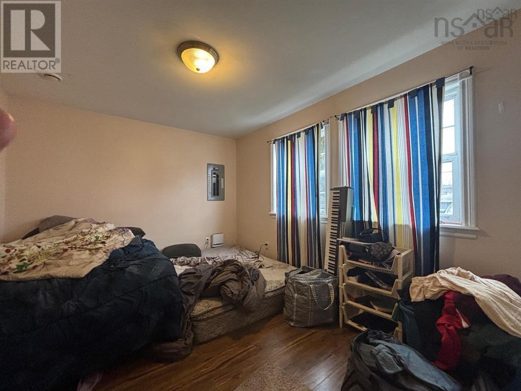 272/274 York Street, Glace Bay, Nova Scotia  B1A 2M3 - Photo 3 - 202600694