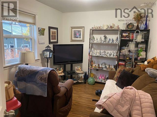 272/274 York Street, Glace Bay, Nova Scotia  B1A 2M3 - Photo 4 - 202600694