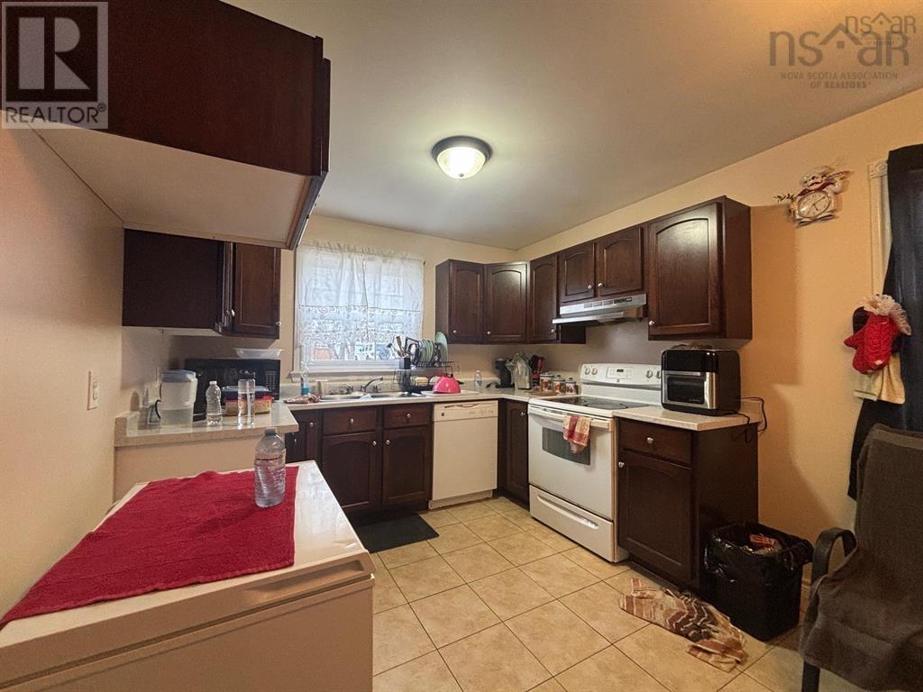 272/274 York Street, Glace Bay, Nova Scotia  B1A 2M3 - Photo 8 - 202600694