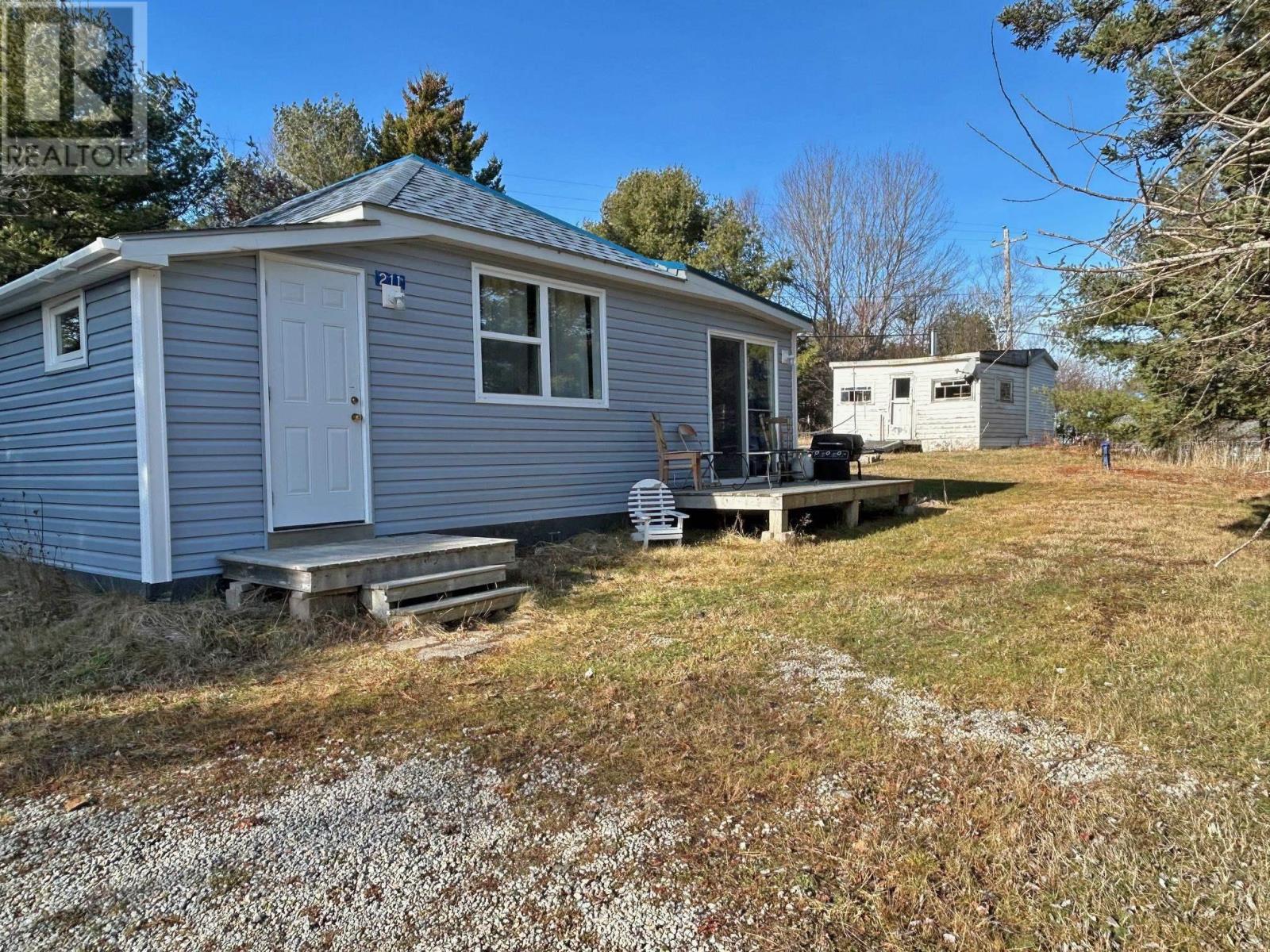 211 Old Trunk 3, Chester, Nova Scotia  B0J 1J0 - Photo 3 - 202600704