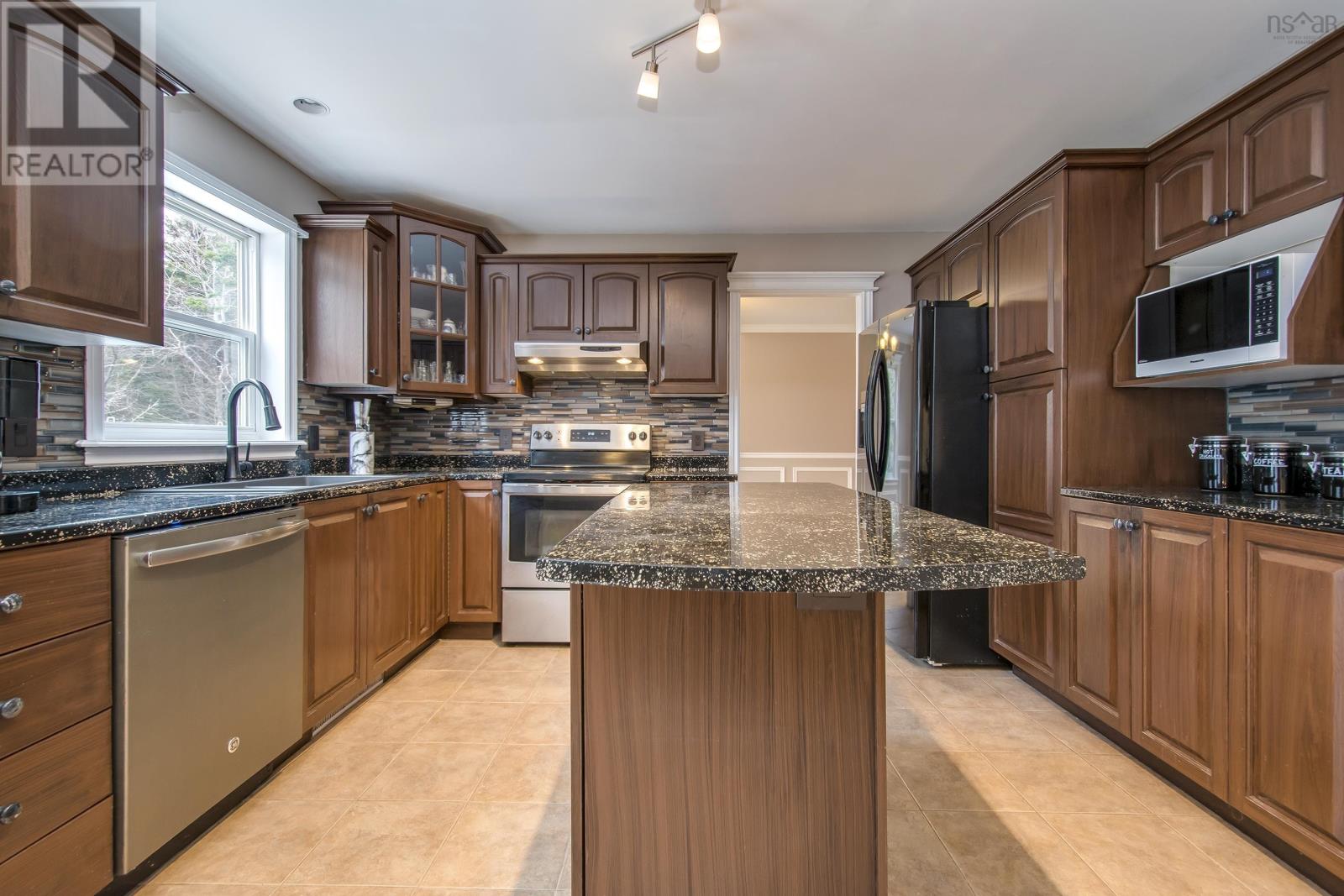 192 Gleneagles Drive, Hammonds Plains, Nova Scotia  B4B 1V8 - Photo 15 - 202600709