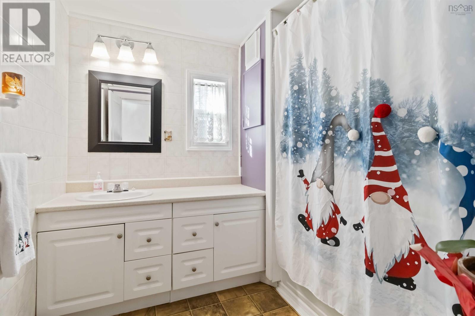 2 Stanley Street, Middle Sackville, Nova Scotia  B4E 1E8 - Photo 18 - 202600820