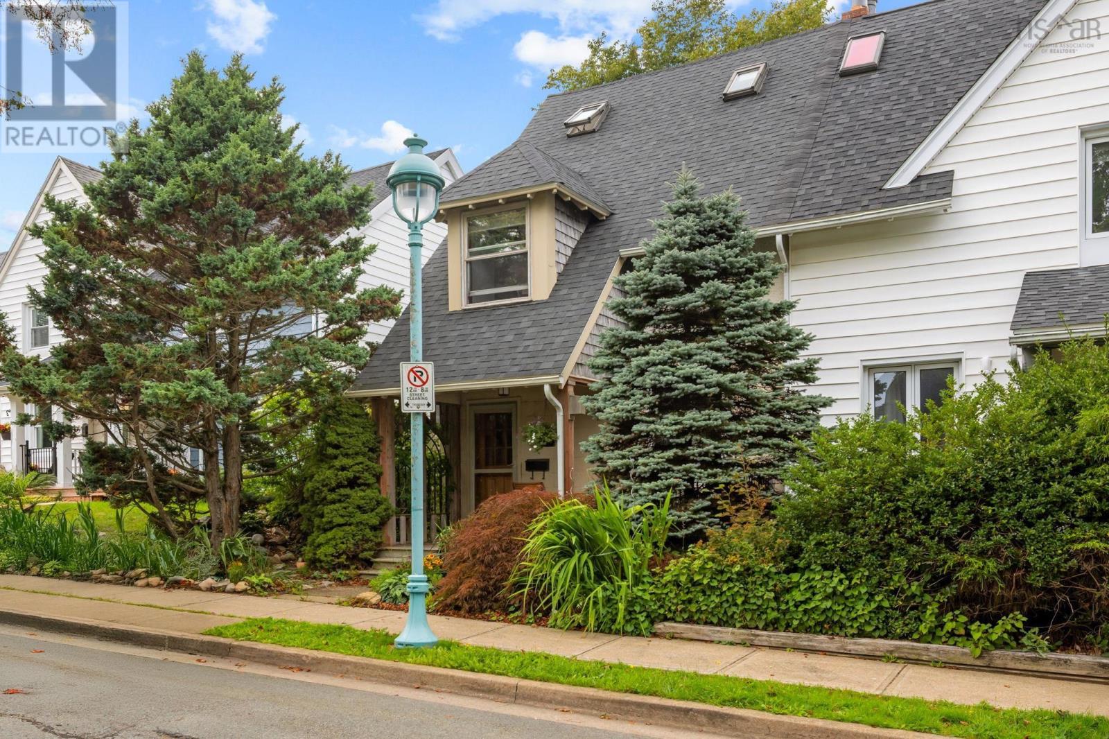 5523 Sebastian Pl, Halifax, Nova Scotia  B3K 2K5 - Photo 2 - 202600823