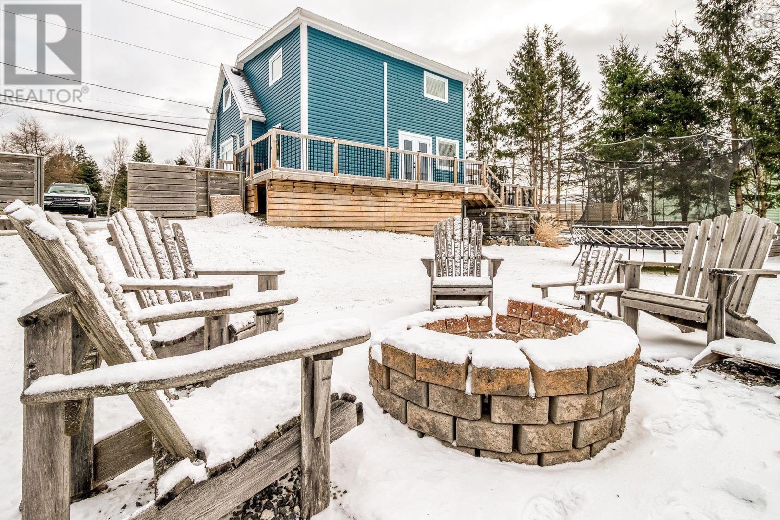 224 Salmon River Road, Valley, Nova Scotia  B6L 2S9 - Photo 9 - 202600826