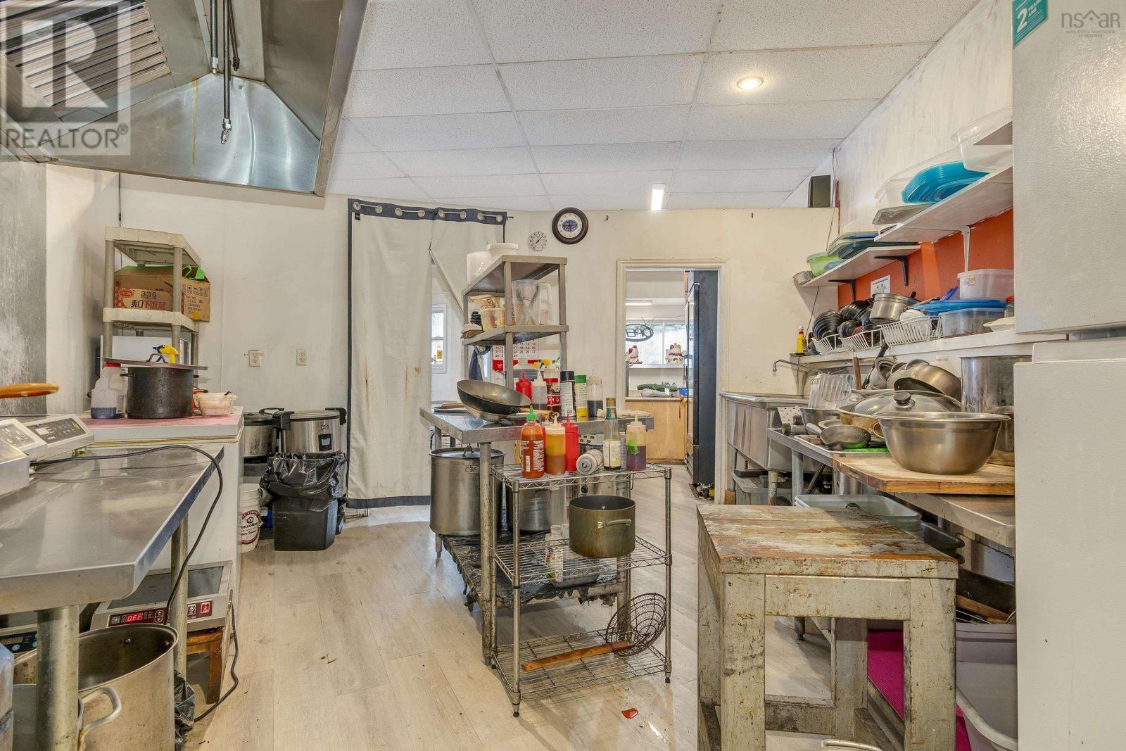 5385 Victoria Road, Halifax, Nova Scotia  B3H 1J4 - Photo 9 - 202600827