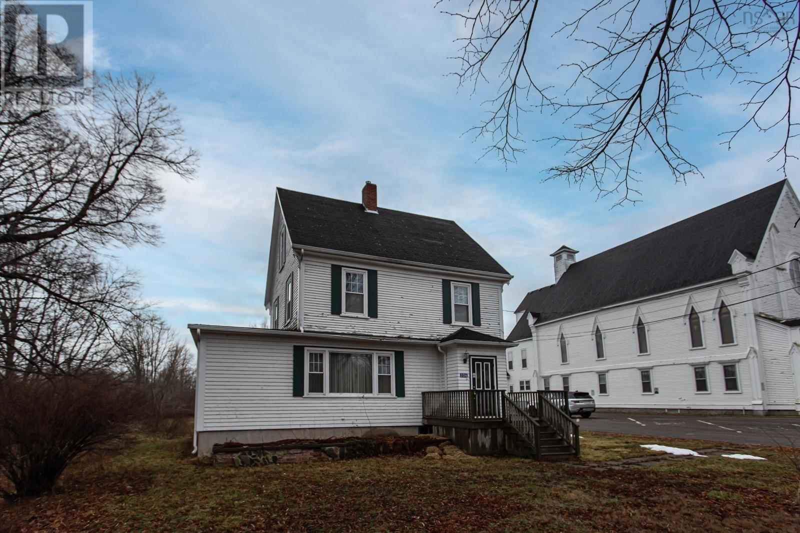 206 Main Street, Middleton, Nova Scotia  B0S 1P0 - Photo 2 - 202600939