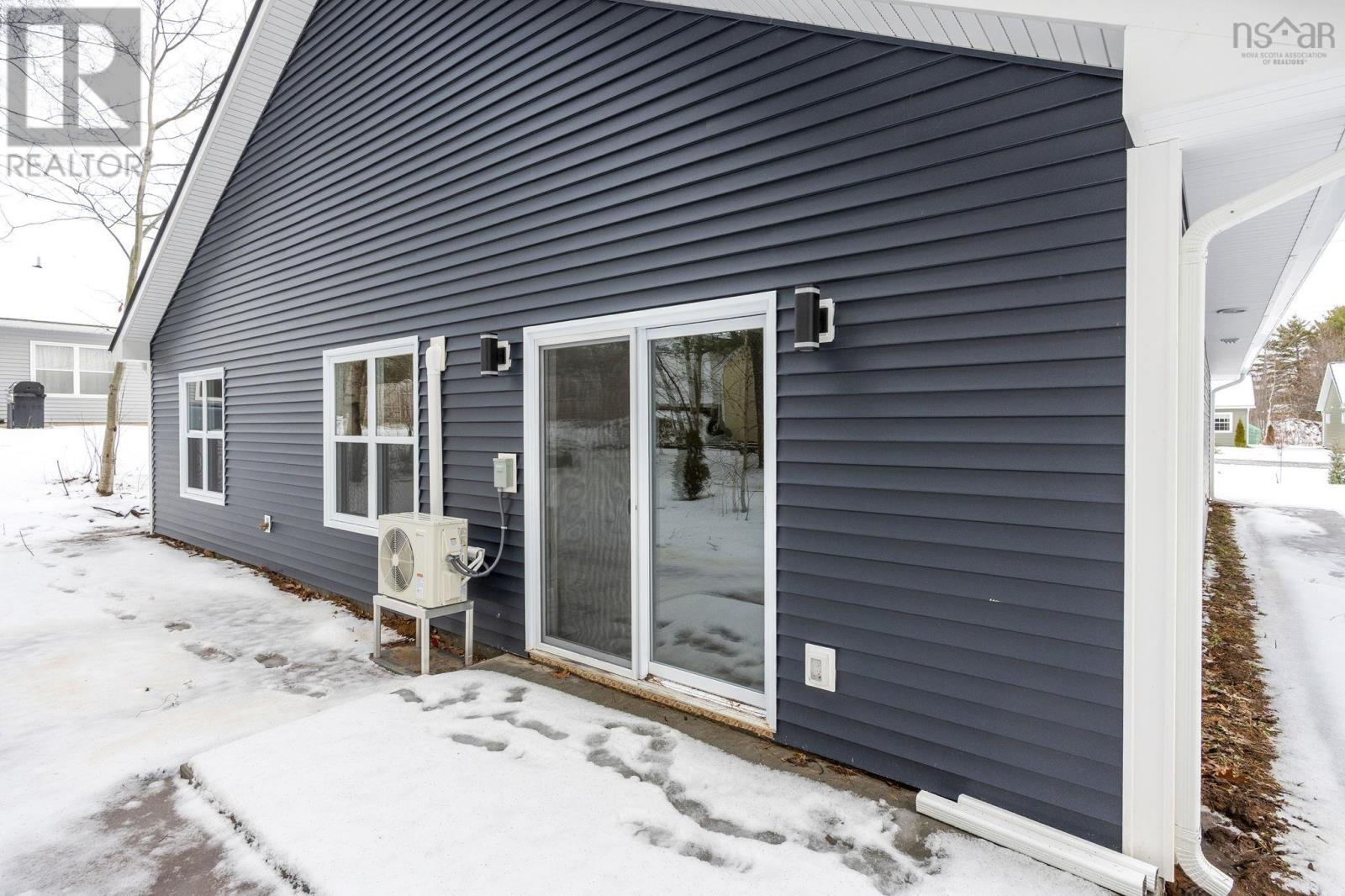 10 Peterson Street, Cambridge, Nova Scotia  B0P 1G0 - Photo 4 - 202600957