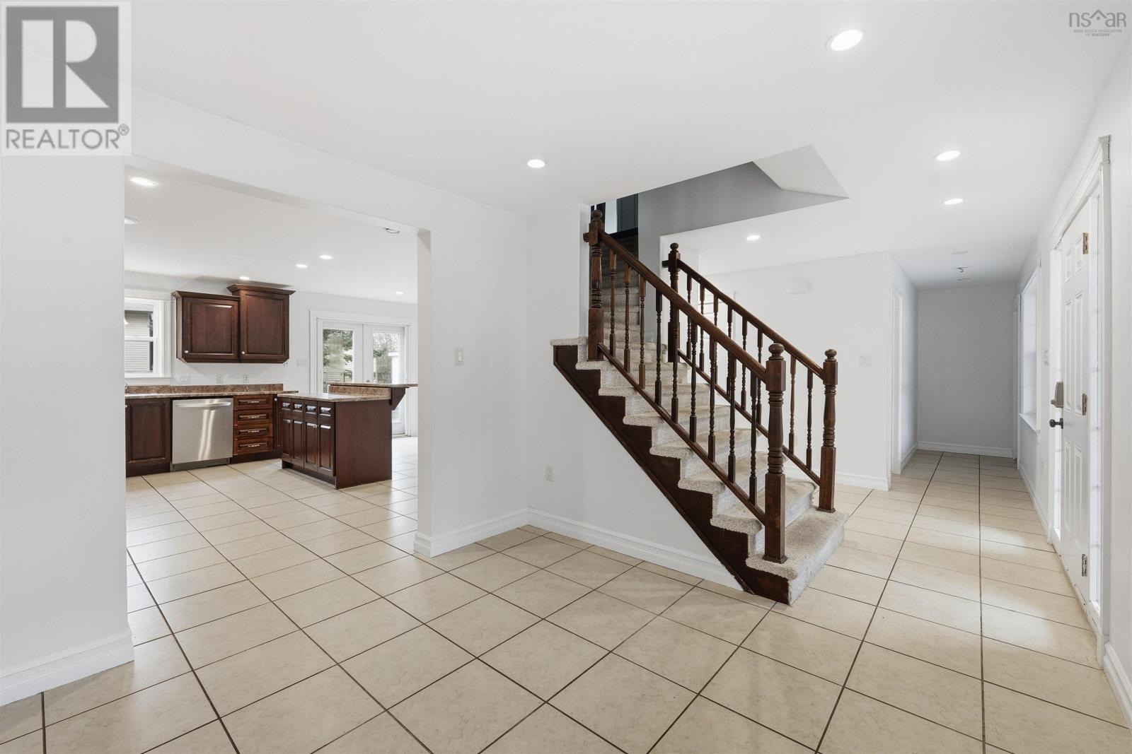 24 Gilbert Street, Beaver Bank, Nova Scotia  B4G 1A5 - Photo 5 - 202601000