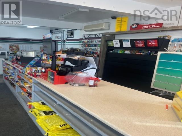 99 Woodlawn Road, Dartmouth, Nova Scotia  B2W 2S6 - Photo 2 - 202601008